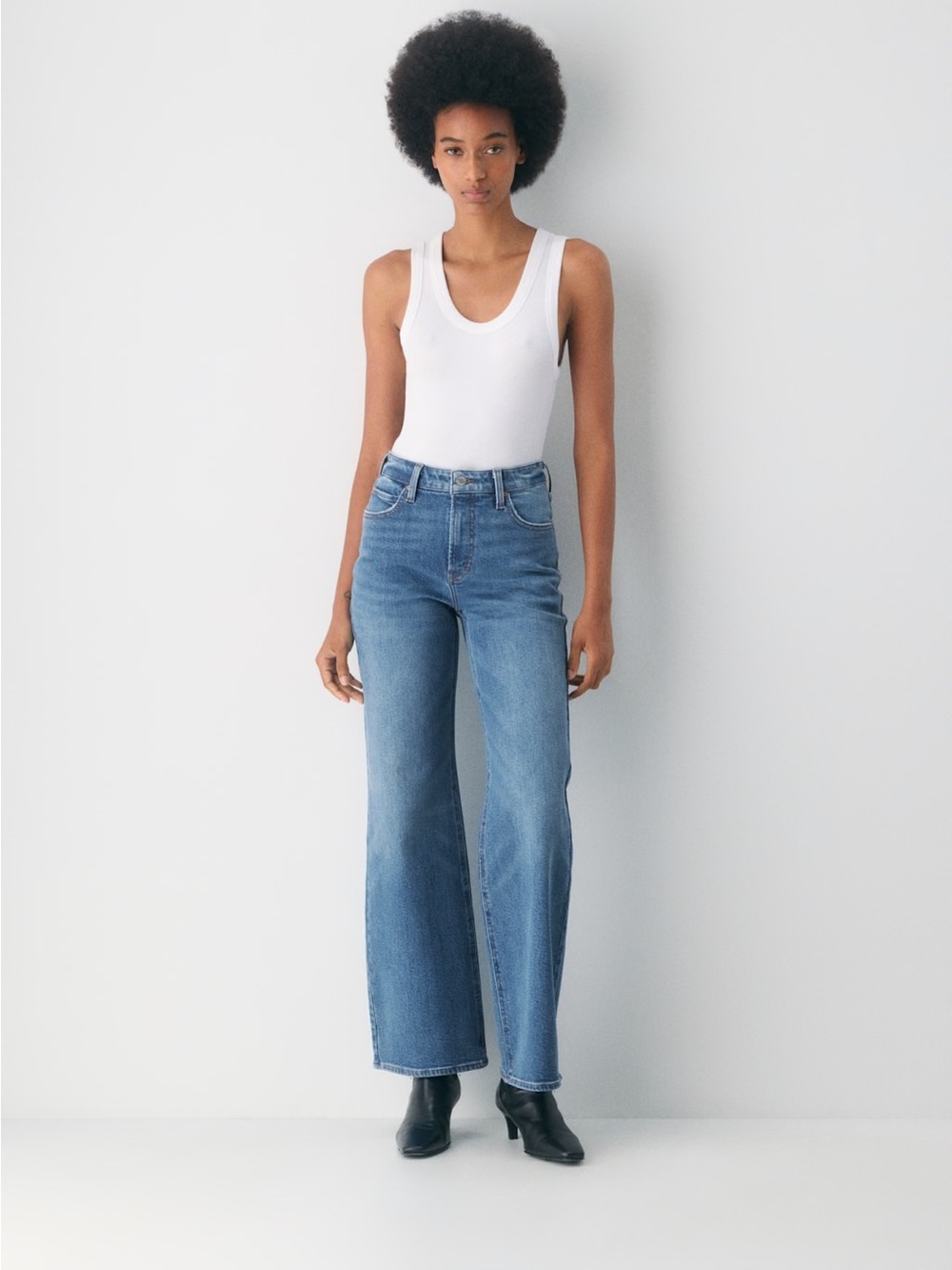 Jeans Denim Forum Aritzia 90s Snatched Hi-Rise Wide Leg 26 Light Wash 124703